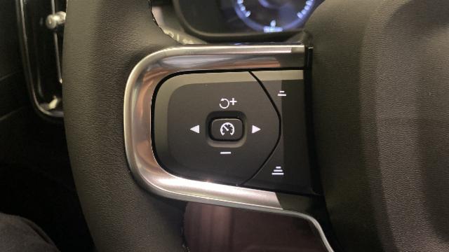 Volvo  XC40 Recharge Core, T4 plug-in hybrid, Eléctrico